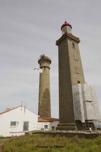 L'ancienne tour et le nouveau phare