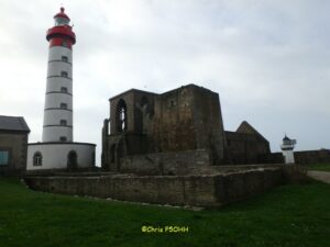 Saint Mathieu vue des trois monuments de signalisations