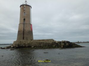 Phare de La Corne une heure avant marée basse coefficient 109