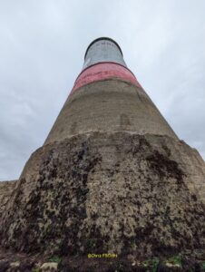 Phare de la Corne côté chenal