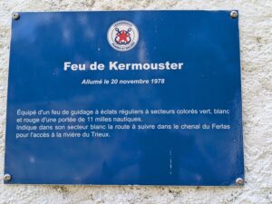 Plaque signalétique du Feu de Kermouster