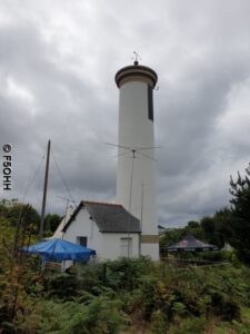 Phare de Kerjean et antenne Cobweb 20m à 10m Phare de Kerjean et antenne Cobweb 20m à 10m