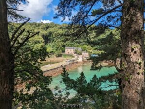 Vue du barrage et moulin  à marées