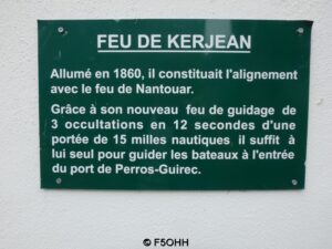 Plaque signalétique du phare de Kerjean