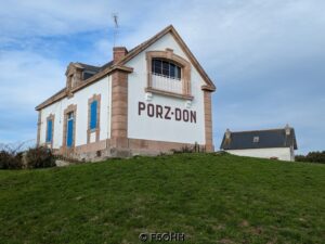 Maison phare de Porz-Don anse de Paimpol Maison phare de Porz-Don anse de Paimpol