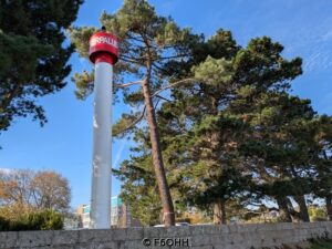 Feu de Kerpalud alignement au 262°2 Feu de Kerpalud alignement au 262°2