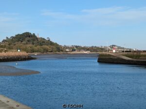 Jetées et tourelles vues du port Jetées et tourelles vues du port
