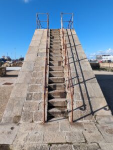 Escalier du fanal du Tourlandroux 1895