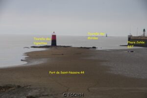 Vue du chenal de la Loire à Saint-Nazaire Vue du chenal de la Loire à Saint-Nazaire